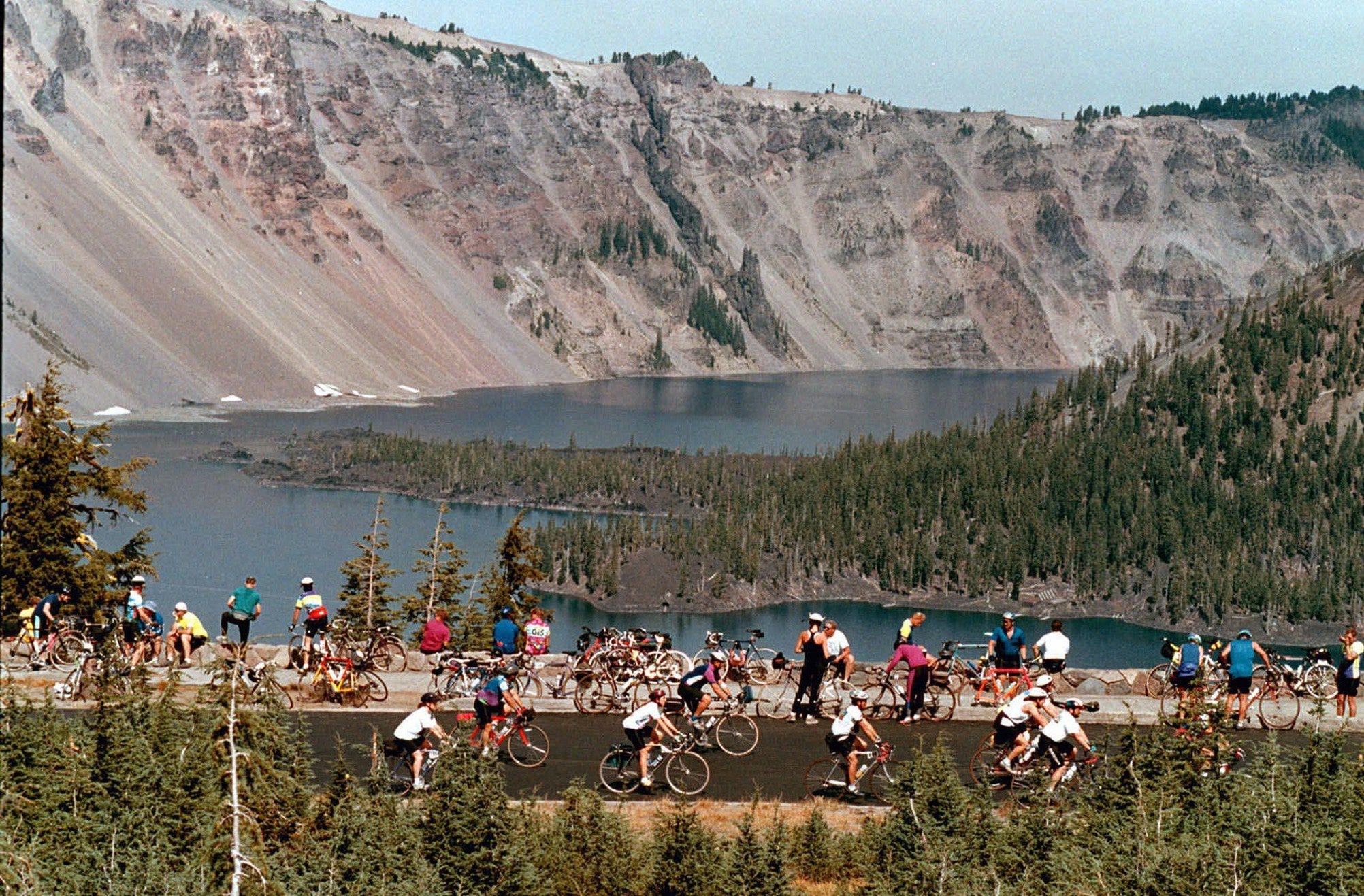 bike around crater lake